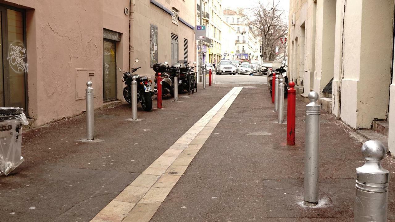 Quartier Des Createurs "La Plaine Cours Julien" Chambre Privee Dans Appartement Menage Frequent Des Parties Commune Марсель Экстерьер фото